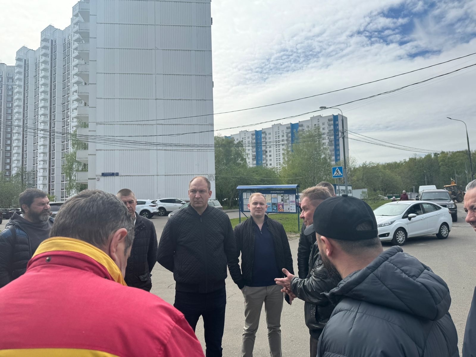 Обход территории главой управы 04.05.2024