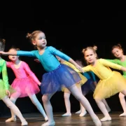 Школа танцев КоМИКС фото 8 на сайте vYasenevo.ru