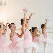 Школа классического танца для детей Балет с 2 лет на Литовском бульваре фото 6 на сайте vYasenevo.ru