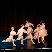Школа балета и классического танца Первый шаг фото 8 на сайте vYasenevo.ru